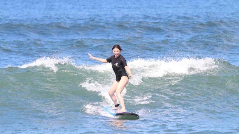 Beginner Surf Lesson canggu